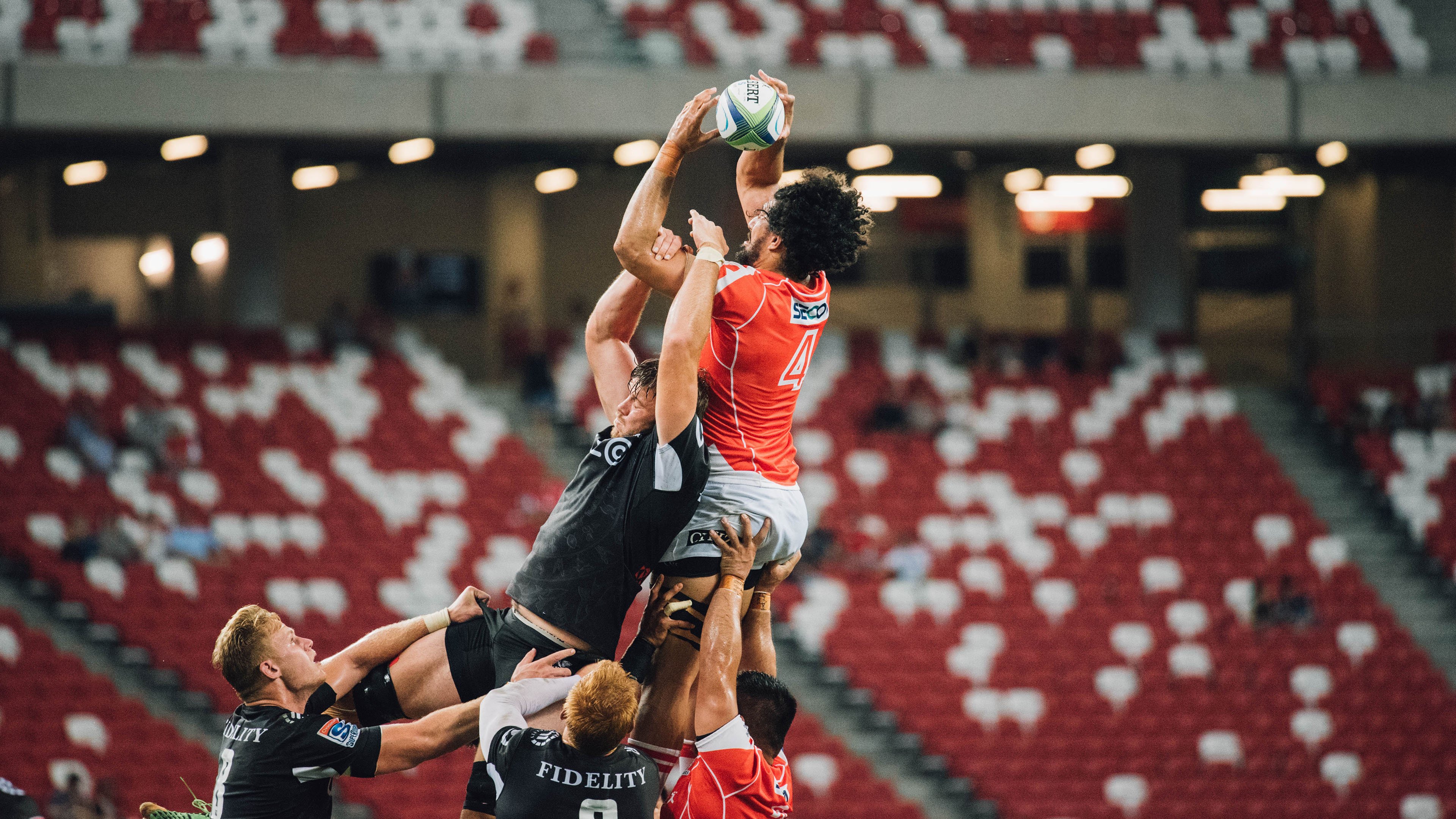 欧冠半决赛之夜，杜兰特攻防转换核心，跨越赛场的战术启示