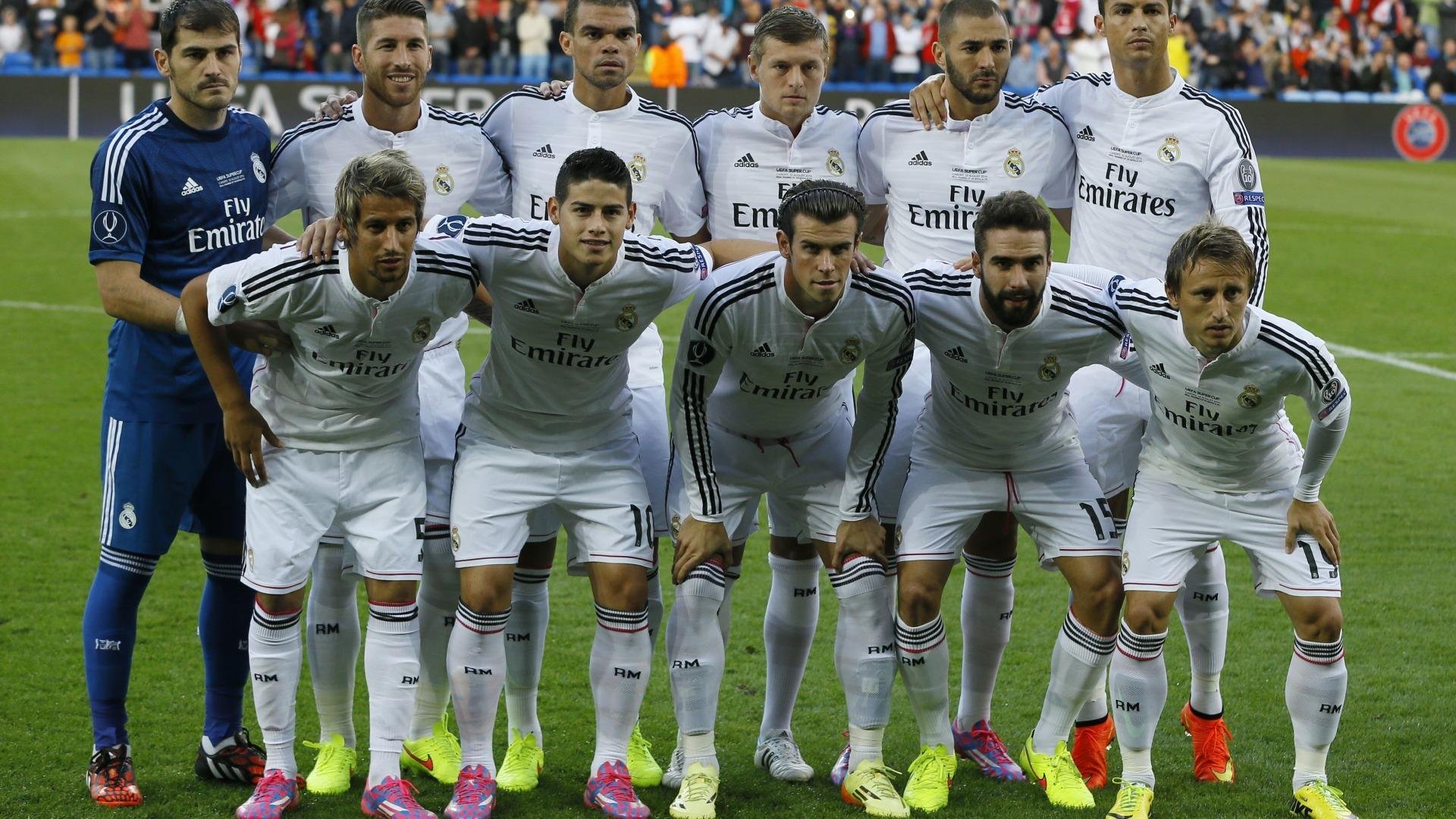 波兰铁骑踏碎蓝月神话，内马尔独舞扛起桑巴军团的复兴之路